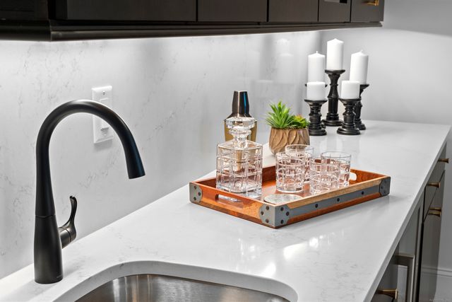 81 Shea Circle 81, Cheshire, CT 06410