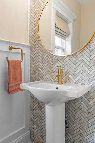 81 Shea Circle 81, Cheshire, CT 06410