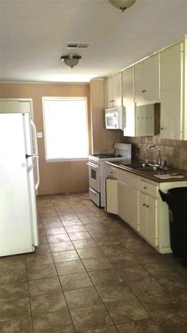 3810 Cochran Street, Houston, TX 77009