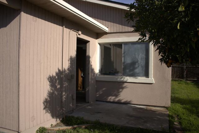 28540 Pacific Drive, Madera, CA 93638