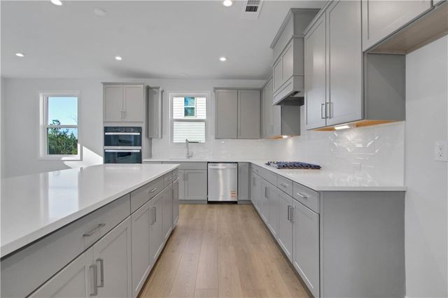 5105 Hillside Haven SW Drive, Powder Springs, GA 30127