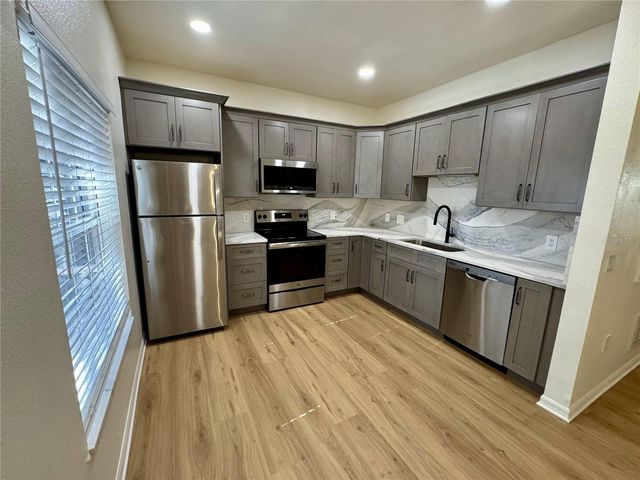 7702 PLANTATION CIRCLE, Bradenton, FL 34201