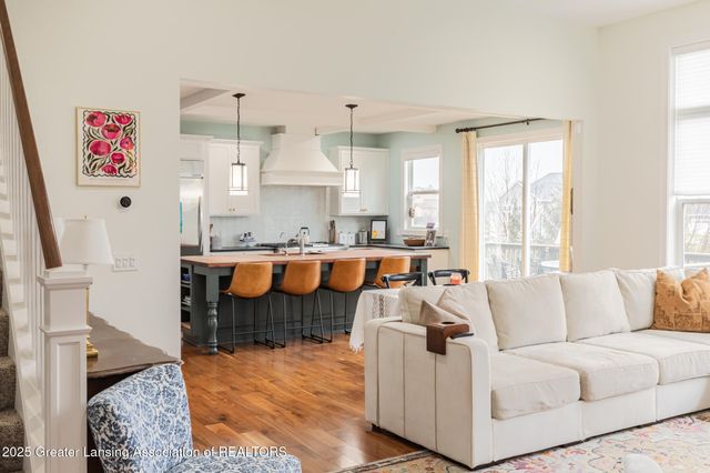 16975 Pine Hollow Drive, East Lansing, MI 48823