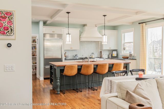 16975 Pine Hollow Drive, East Lansing, MI 48823