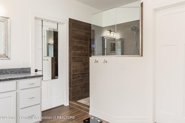 16975 Pine Hollow Drive, East Lansing, MI 48823