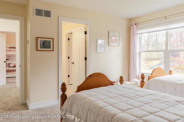 16975 Pine Hollow Drive, East Lansing, MI 48823