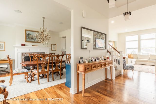 16975 Pine Hollow Drive, East Lansing, MI 48823