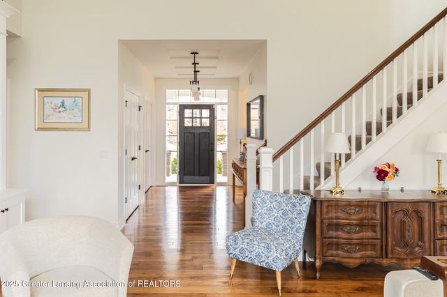 16975 Pine Hollow Drive, East Lansing, MI 48823