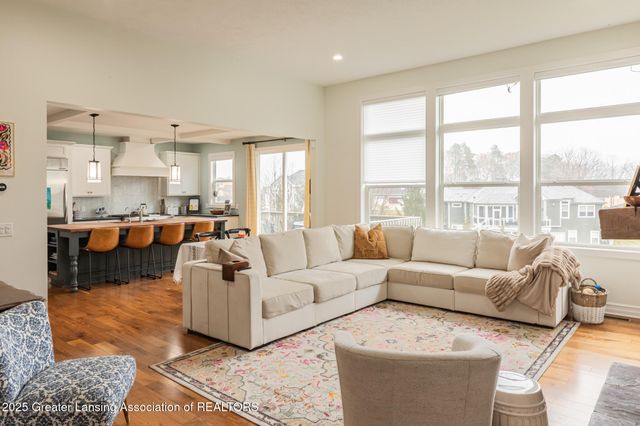 16975 Pine Hollow Drive, East Lansing, MI 48823