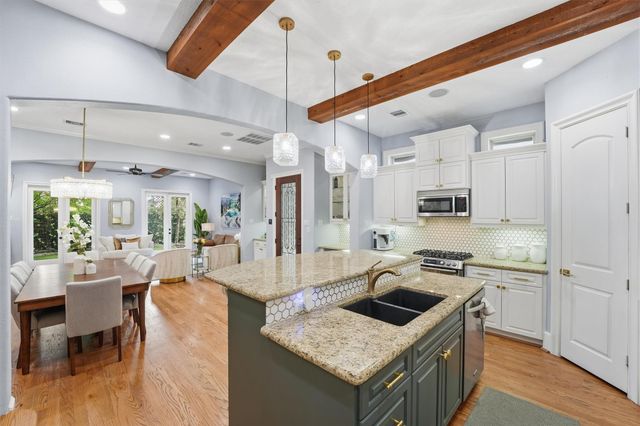 1217 Malone Street, Houston, TX 77007