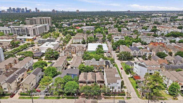 1217 Malone Street, Houston, TX 77007
