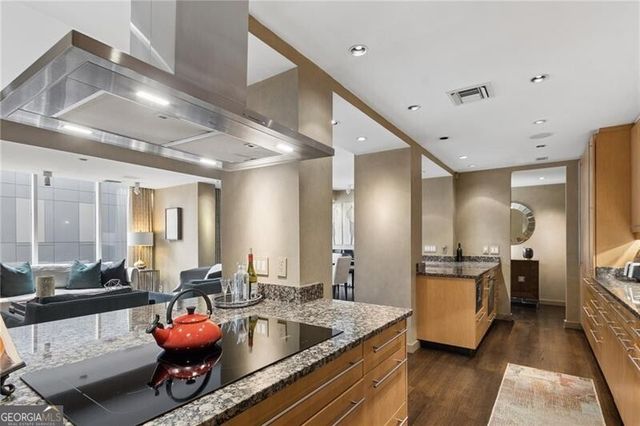 145 15th Street NE 824, Atlanta, GA 30309