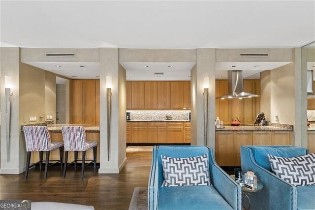 145 15th Street NE 824, Atlanta, GA 30309