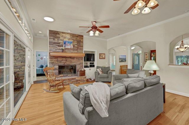 107 S Grist Mill Road, Hampstead, NC 28443