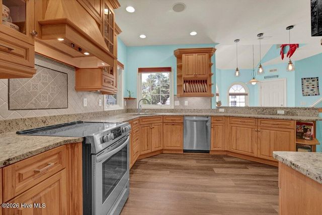 107 S Grist Mill Road, Hampstead, NC 28443