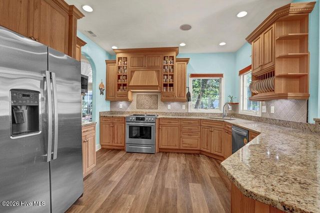107 S Grist Mill Road, Hampstead, NC 28443