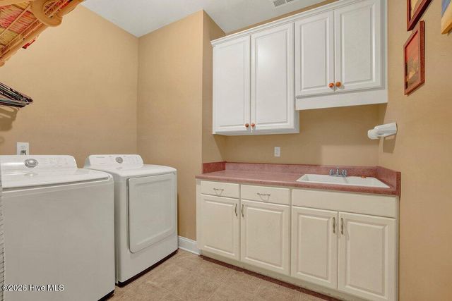 107 S Grist Mill Road, Hampstead, NC 28443