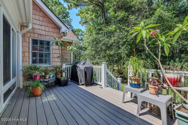 107 S Grist Mill Road, Hampstead, NC 28443