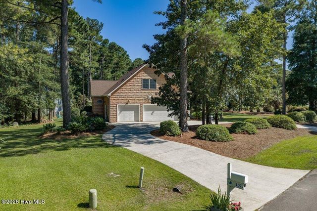 107 S Grist Mill Road, Hampstead, NC 28443