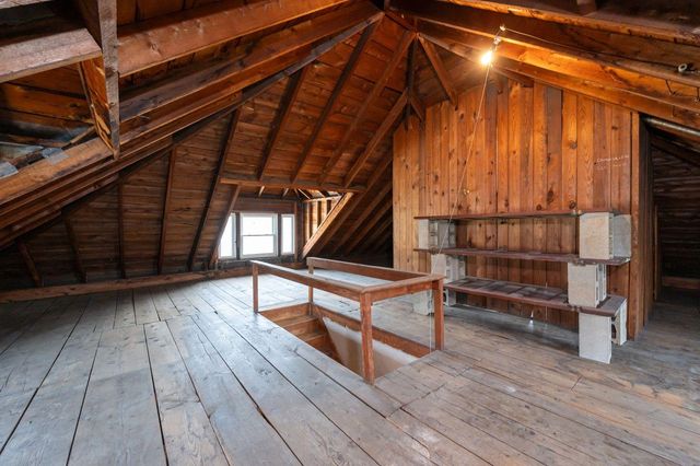 7 1St Street, Hudson, NH 03051