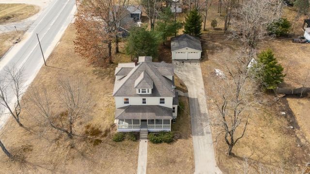 7 1St Street, Hudson, NH 03051