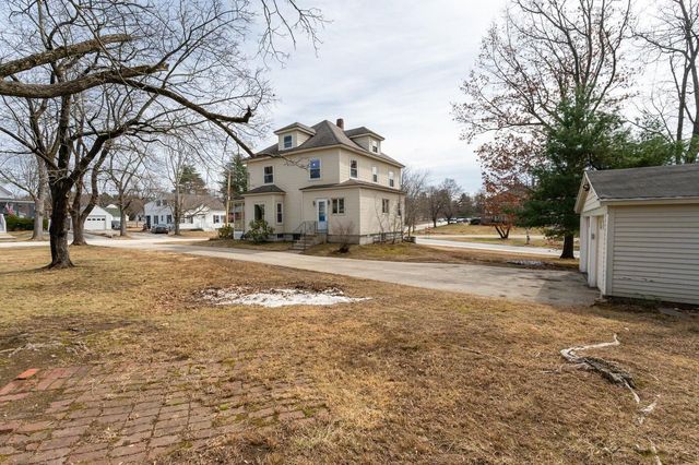 7 1St Street, Hudson, NH 03051