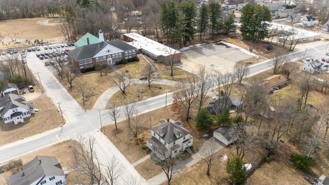 7 1St Street, Hudson, NH 03051