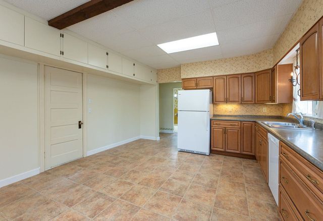 7 1St Street, Hudson, NH 03051