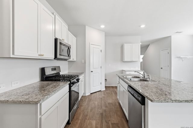 15750 Clove Spice Way, Von Ormy, TX 78073