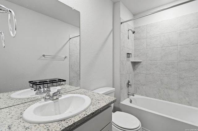 15750 Clove Spice Way, Von Ormy, TX 78073