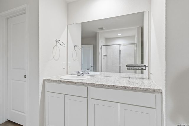 15750 Clove Spice Way, Von Ormy, TX 78073