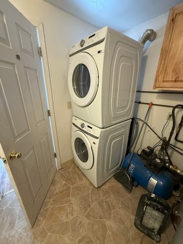 611 FELIZ STREET, North Pole, AK 99705