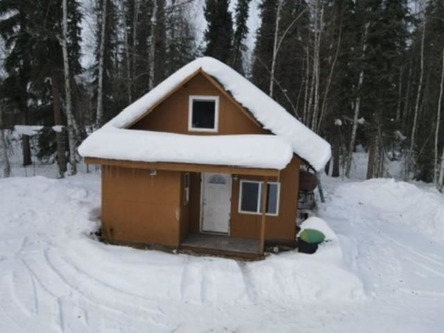 611 FELIZ STREET, North Pole, AK 99705