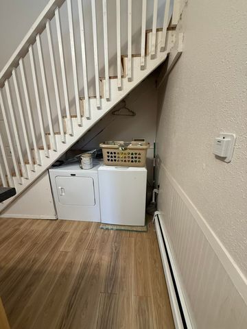 611 FELIZ STREET, North Pole, AK 99705