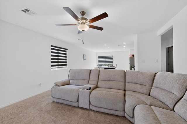 410 W Hicks Drive SW, Los Lunas, NM 87031