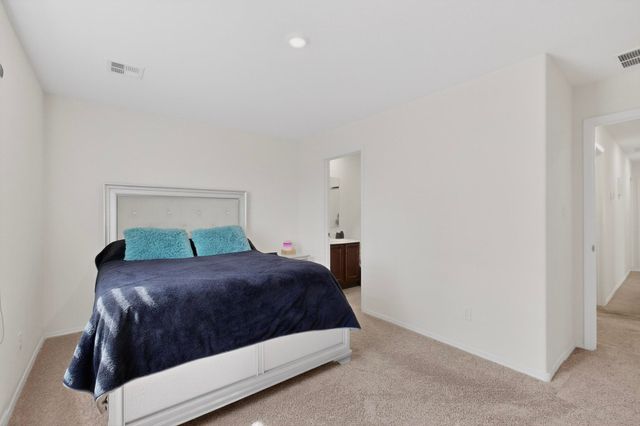 410 W Hicks Drive SW, Los Lunas, NM 87031