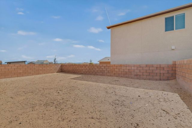 410 W Hicks Drive SW, Los Lunas, NM 87031