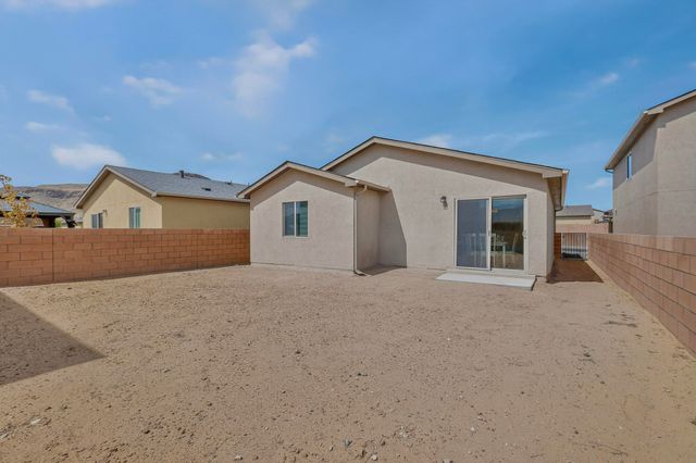410 W Hicks Drive SW, Los Lunas, NM 87031
