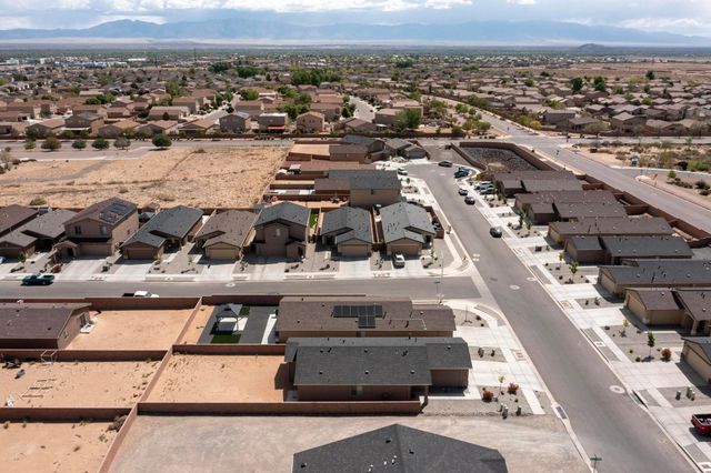 410 W Hicks Drive SW, Los Lunas, NM 87031
