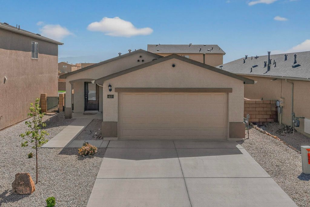 410 W Hicks Drive SW, Los Lunas, NM 87031