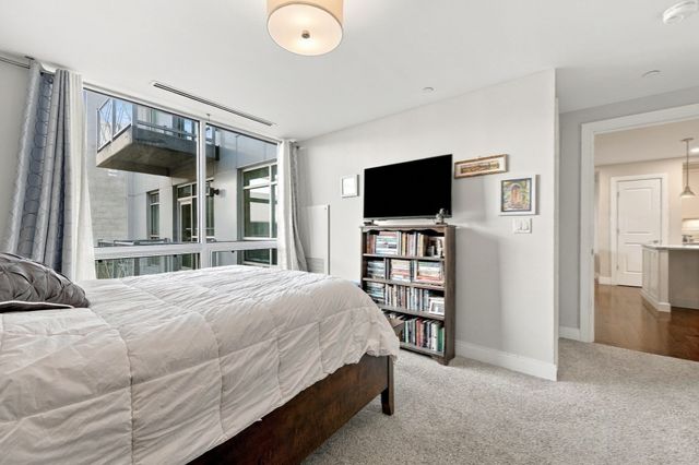 201 Elliott St 407, Beverly, MA 01915
