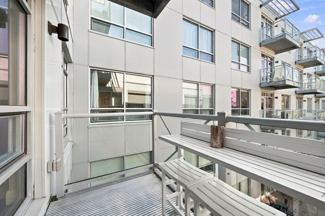 201 Elliott St 407, Beverly, MA 01915