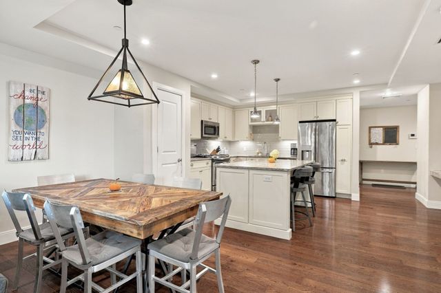 201 Elliott St 407, Beverly, MA 01915