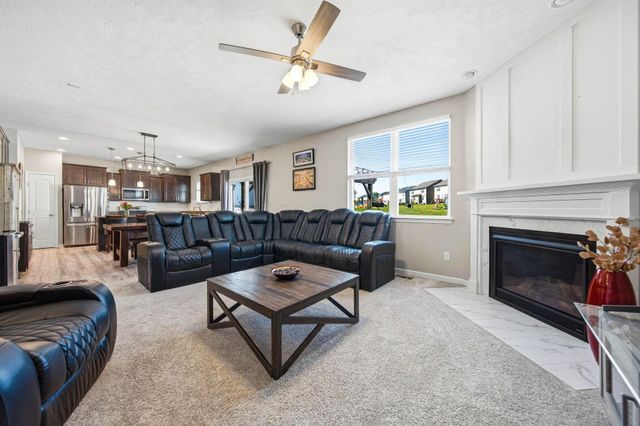 410 Fox Drive, Johnstown, OH 43031