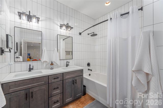 28 & 30 Garren View Drive, Fairview, NC 28730