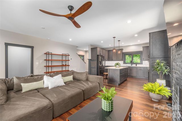 28 & 30 Garren View Drive, Fairview, NC 28730