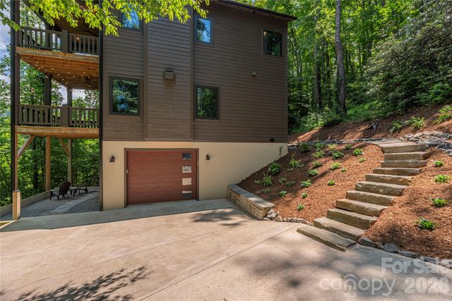 28 & 30 Garren View Drive, Fairview, NC 28730