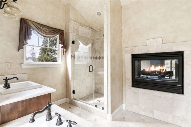 445 Clearwater Lane, Lake Arrowhead, CA 92352