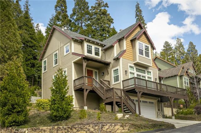 445 Clearwater Lane, Lake Arrowhead, CA 92352