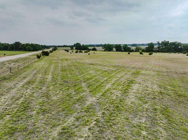 549 County Road 246, Florence, TX 76257